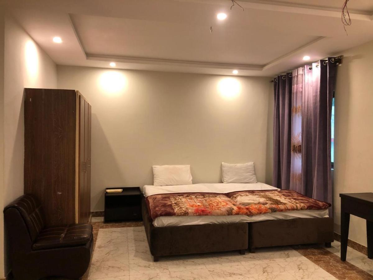 Suitetrails - Hotel Silver Oaks