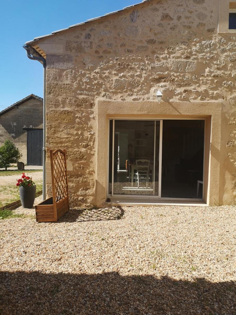 Longére du Chateau Vieux Mougnac - Housity