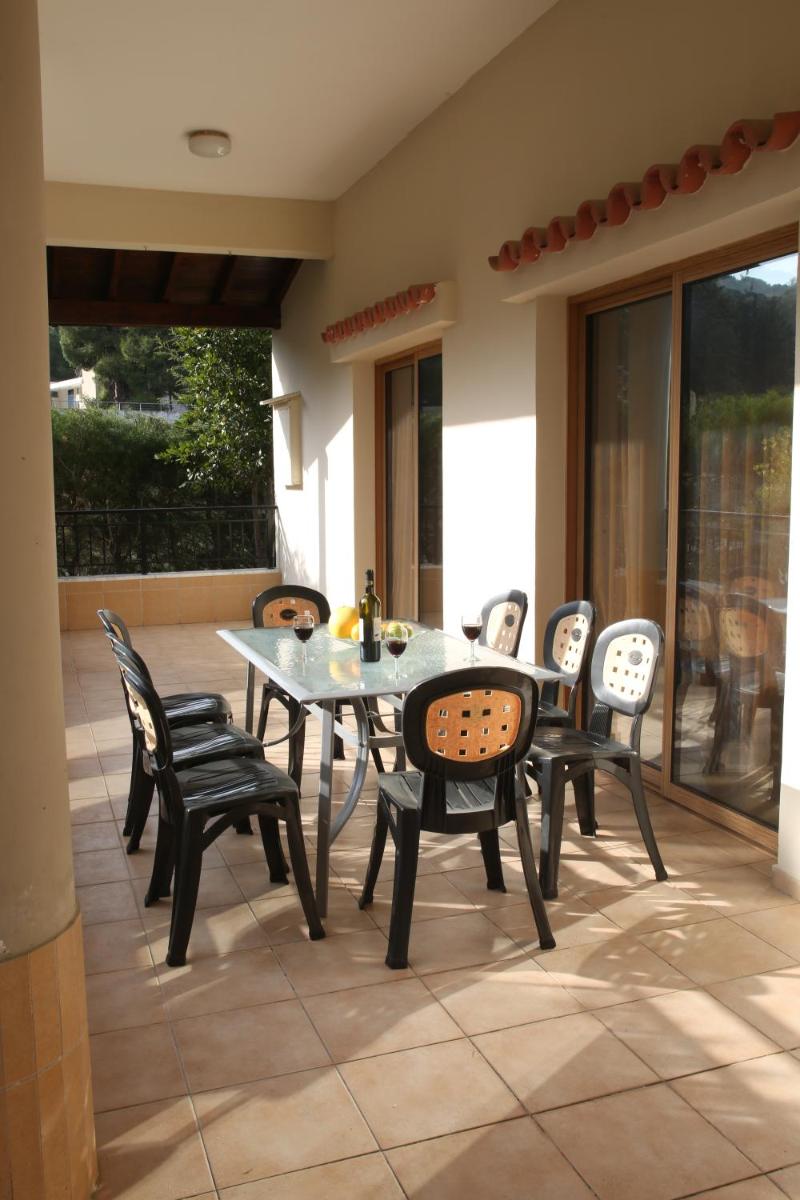 Aurora Villa - Housity