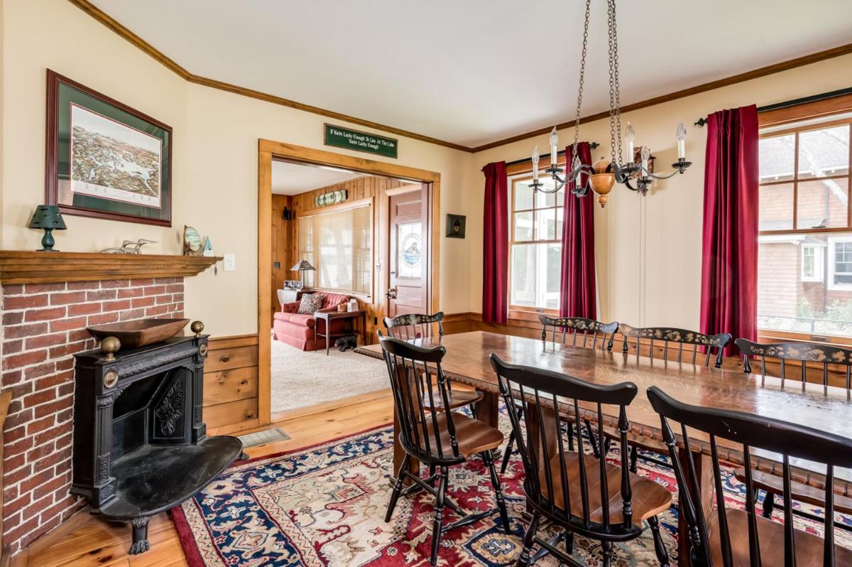 Lake Winnipesaukee - Waterfront - 442 - Housity