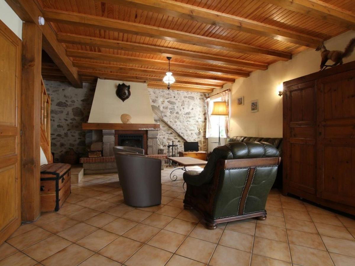 Gîte rural avec cheminée, 3 chambres, 3 salles de bain, proche Lavoûte-Chilhac - FR-1-582-56 - Housity