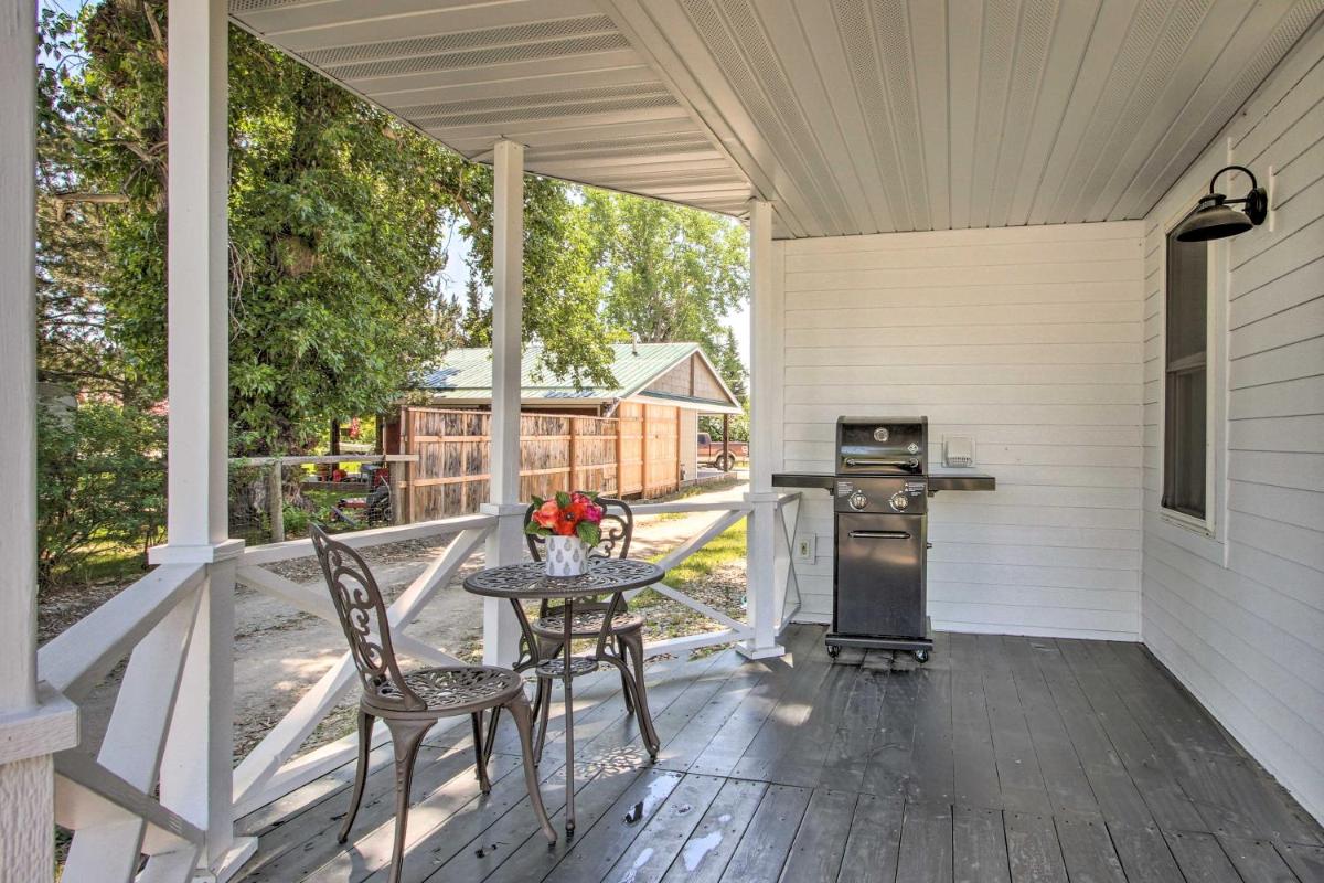 Charming Choteau Cottage Ski and Fish Nearby! - Housity