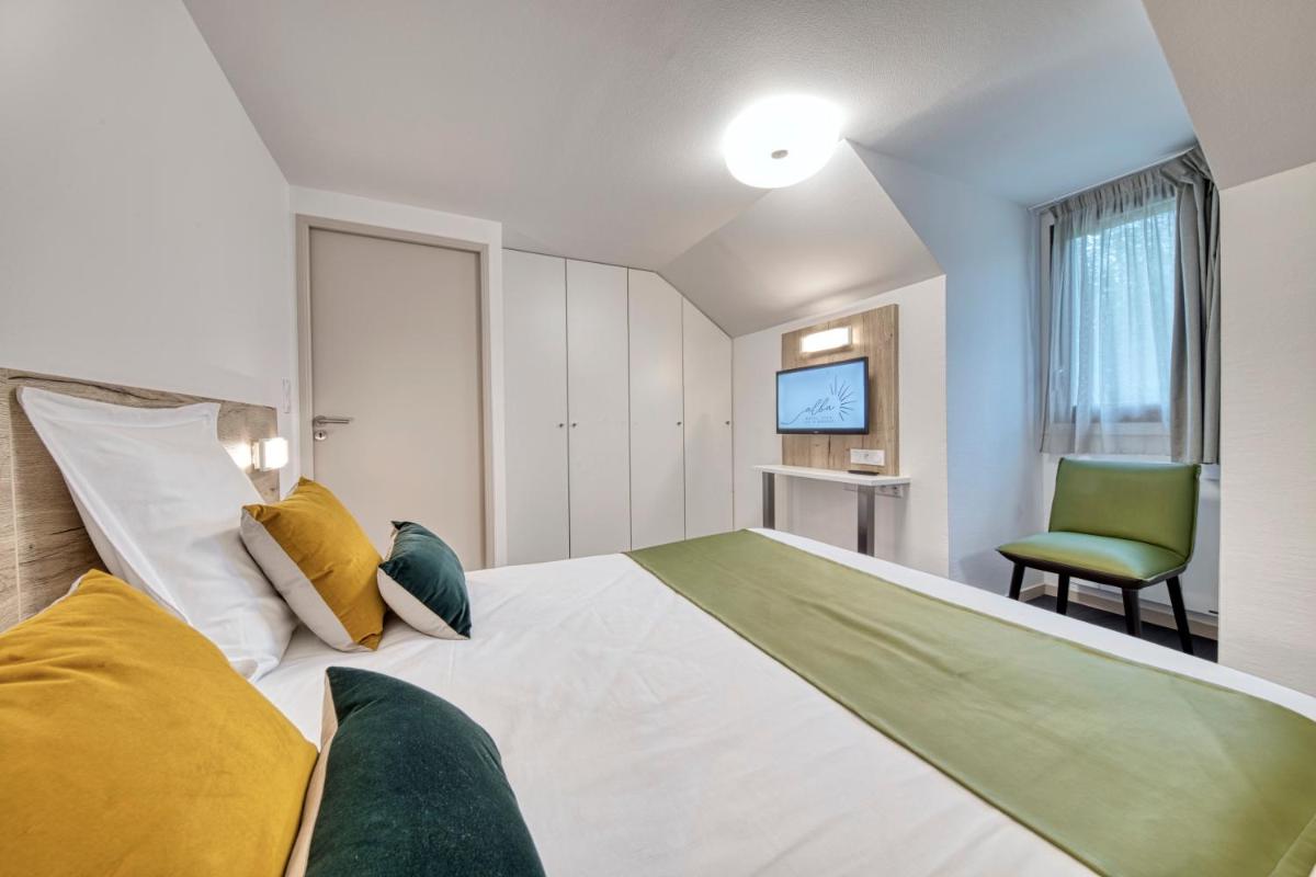 Alba Hôtel Lac d'Orient - Housity