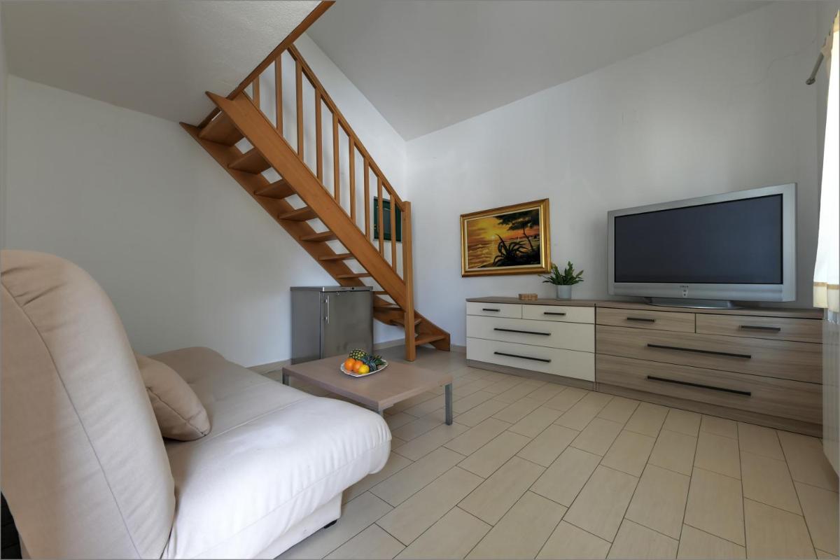 Oliva - Housity