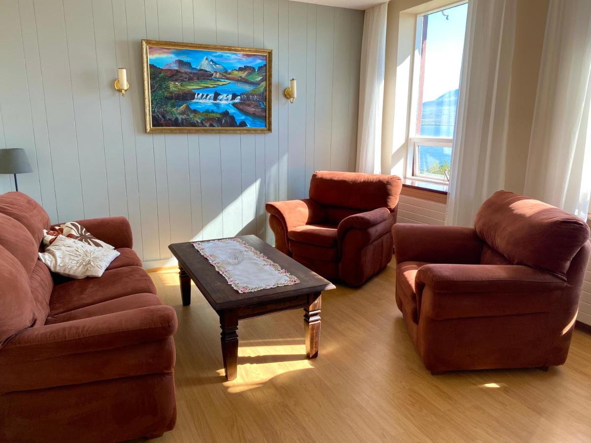 Syðstibær Guesthouse - Housity