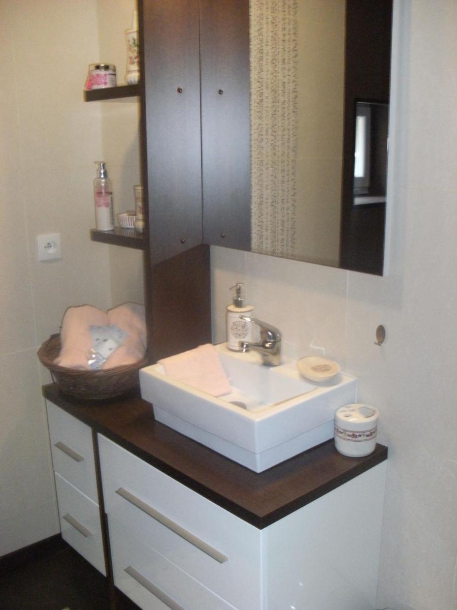 jolie chambre dans ancien corps de ferme - Housity