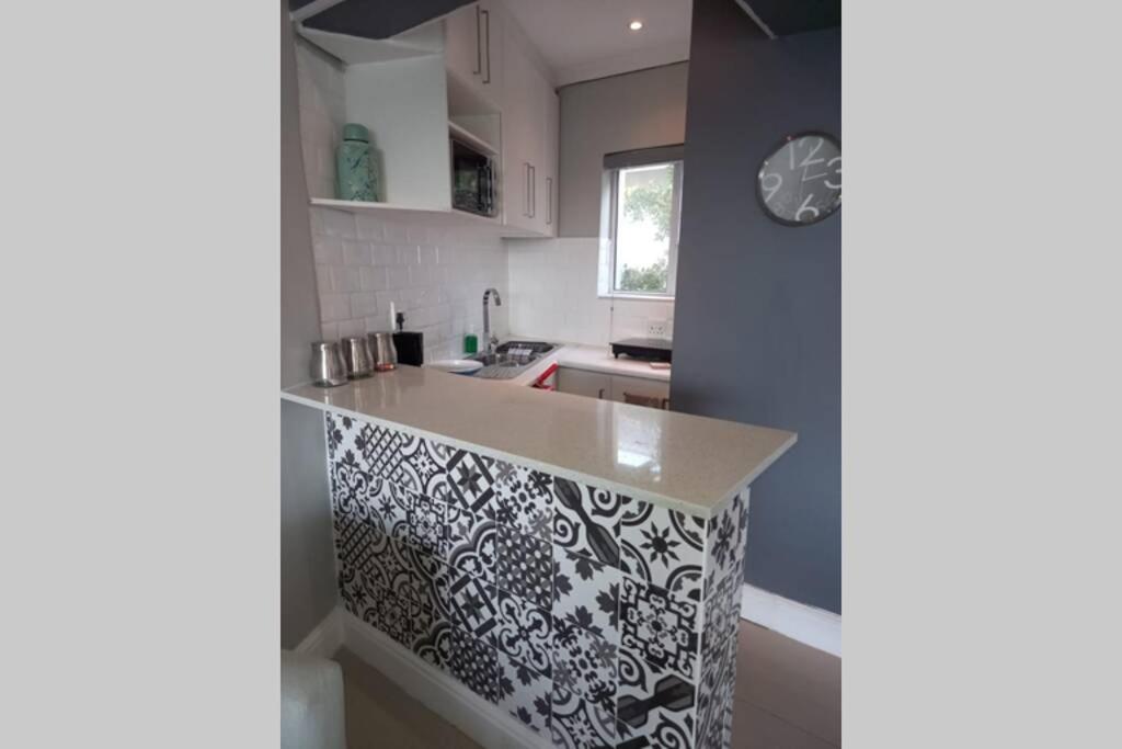 Port Elizabeth - Harbour Executive Loft Apartment - Housity