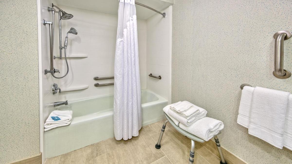 Holiday Inn Express Memphis Medical Center - Midtown by IHG - Housity