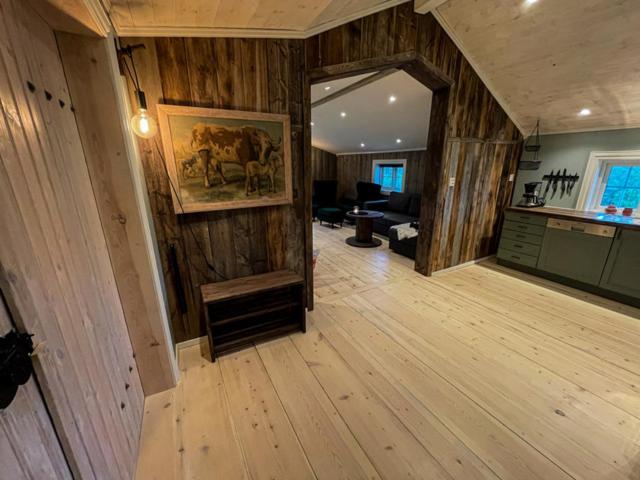 Stall-loftet, Aastrøen gård, Vingelen - Housity