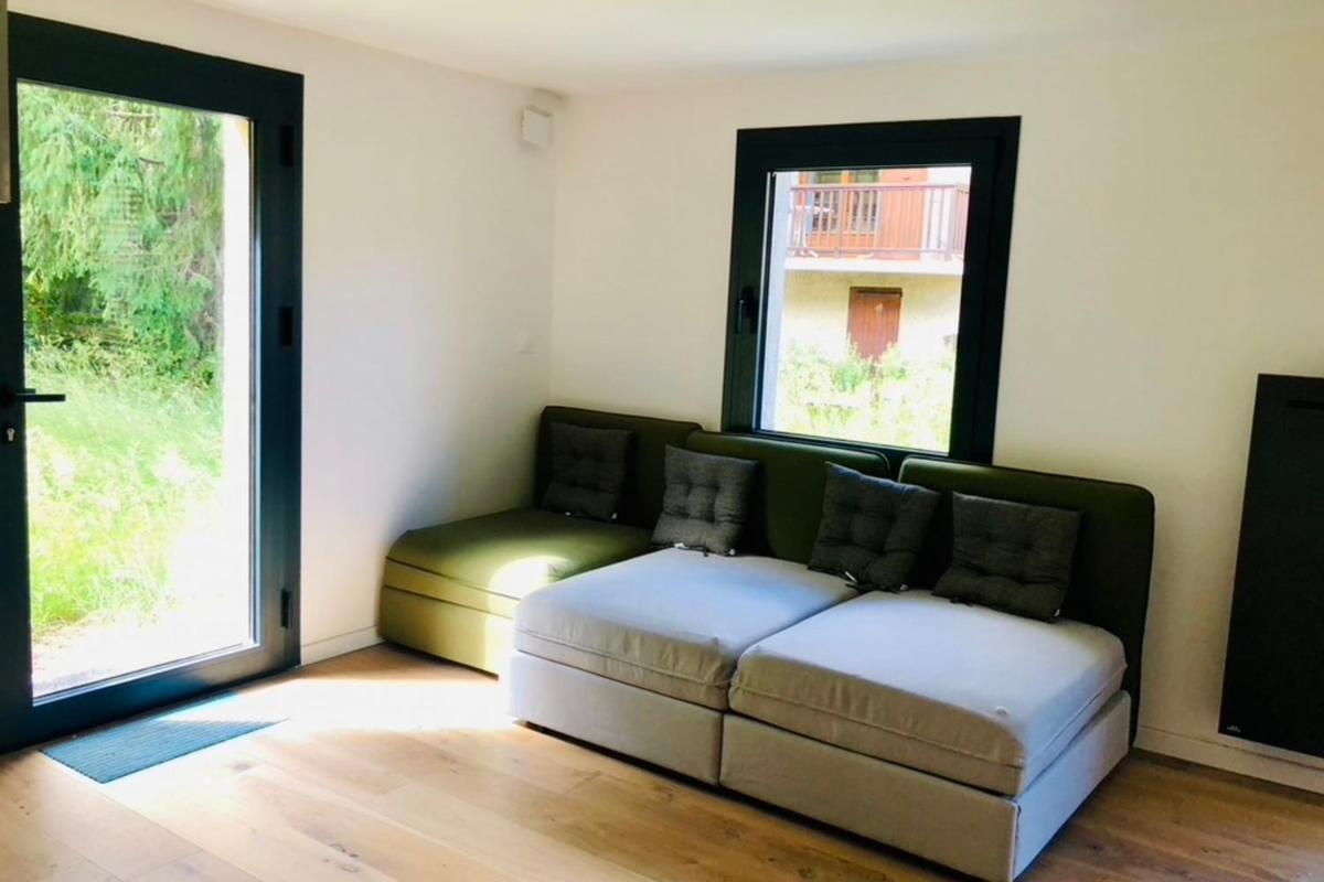 Modern House At The Foot Of The Slopes - Housity