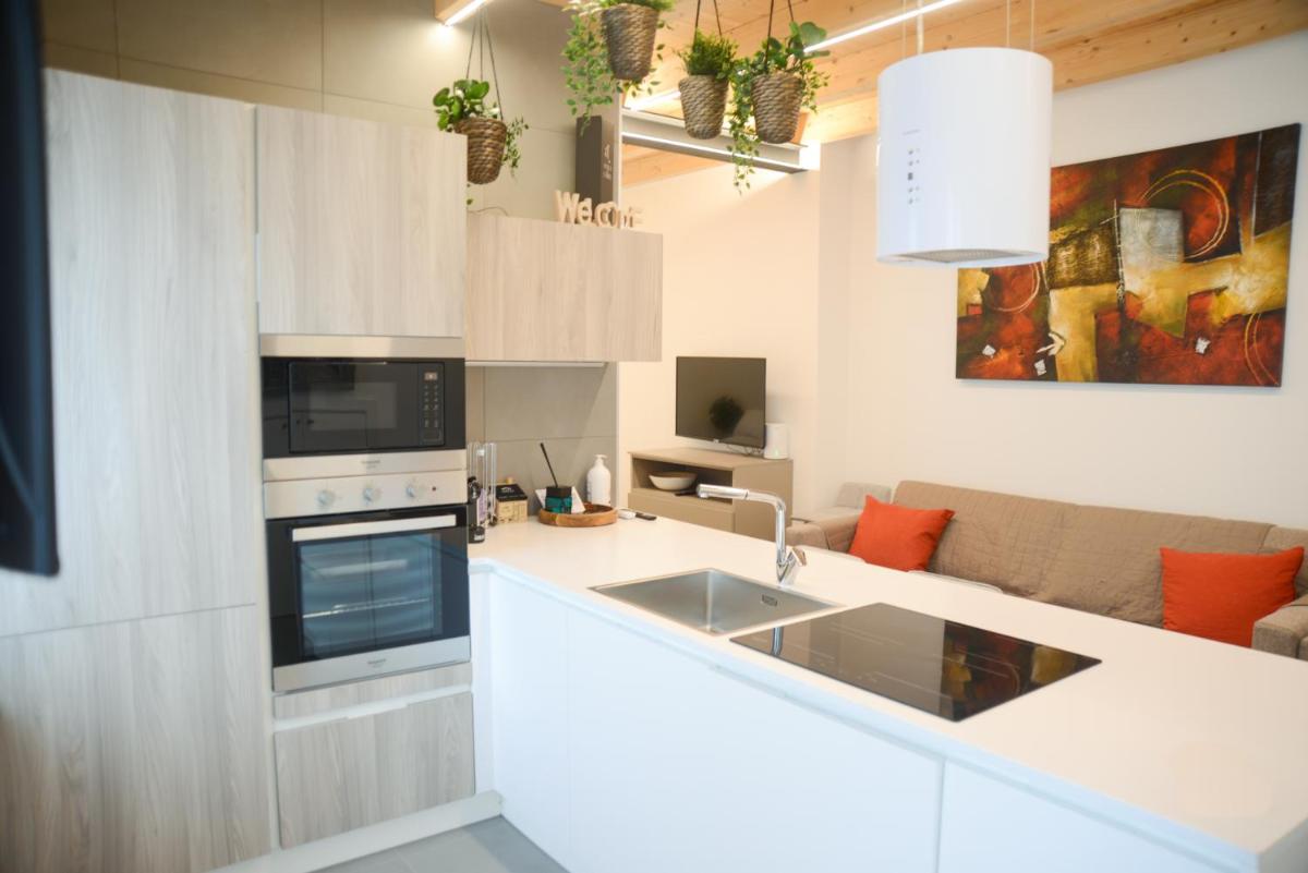 ComoLakeHouse - Housity