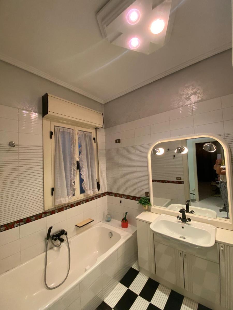 Morena House - Housity