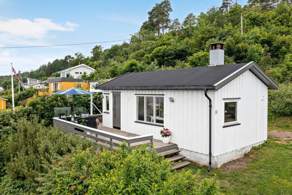 Amazing Cabin 50 meters from the beach! - Housity