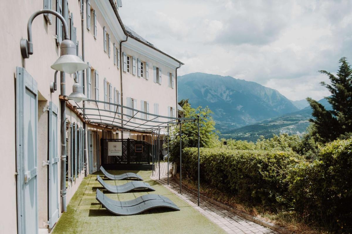 Vue générale sur la montagne ou vue sur la montagne depuis l'hôtel