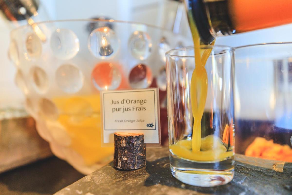 Nourriture dans l'hôtel ou à proximité