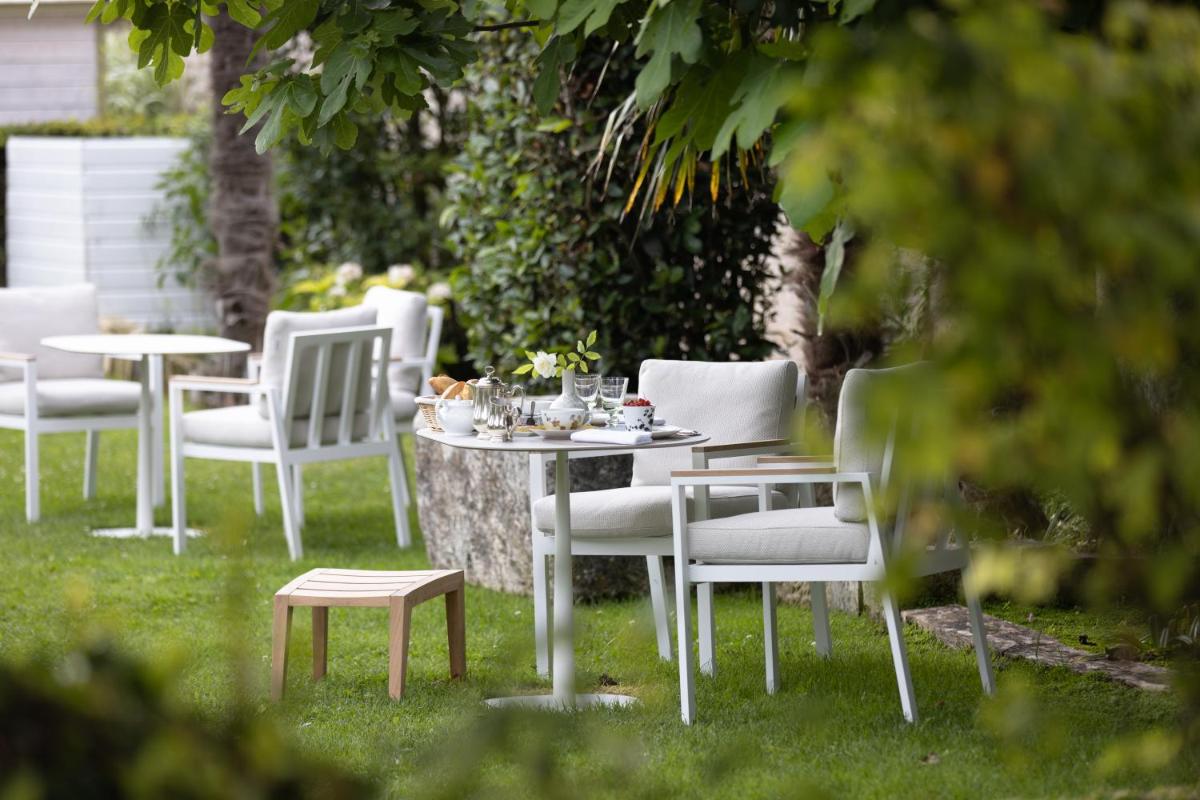 Jardin de l'établissement Villa Clarisse & Spa by Olivier Claire