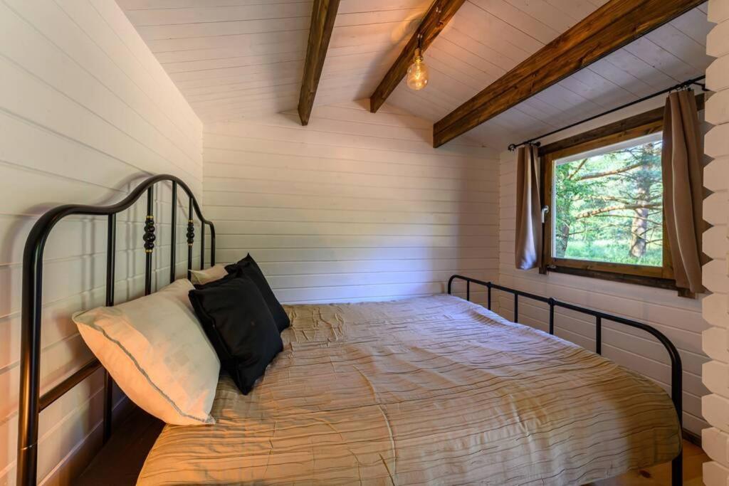 A Tiny House Near The Beach - Housity