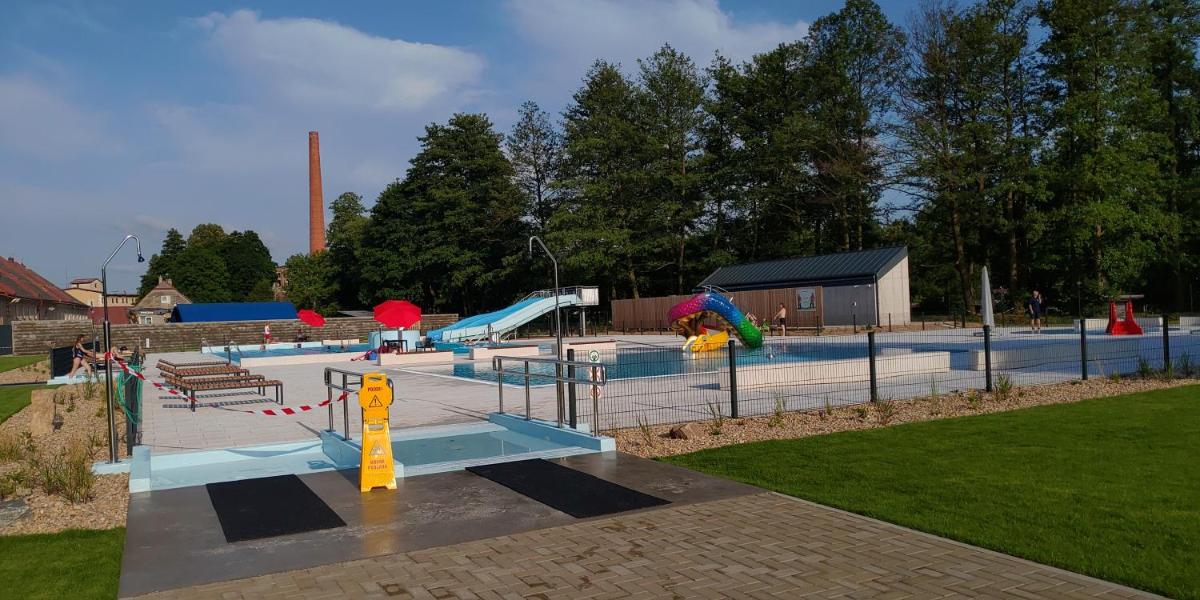 Apartmán Náměstí Hostinné - Housity