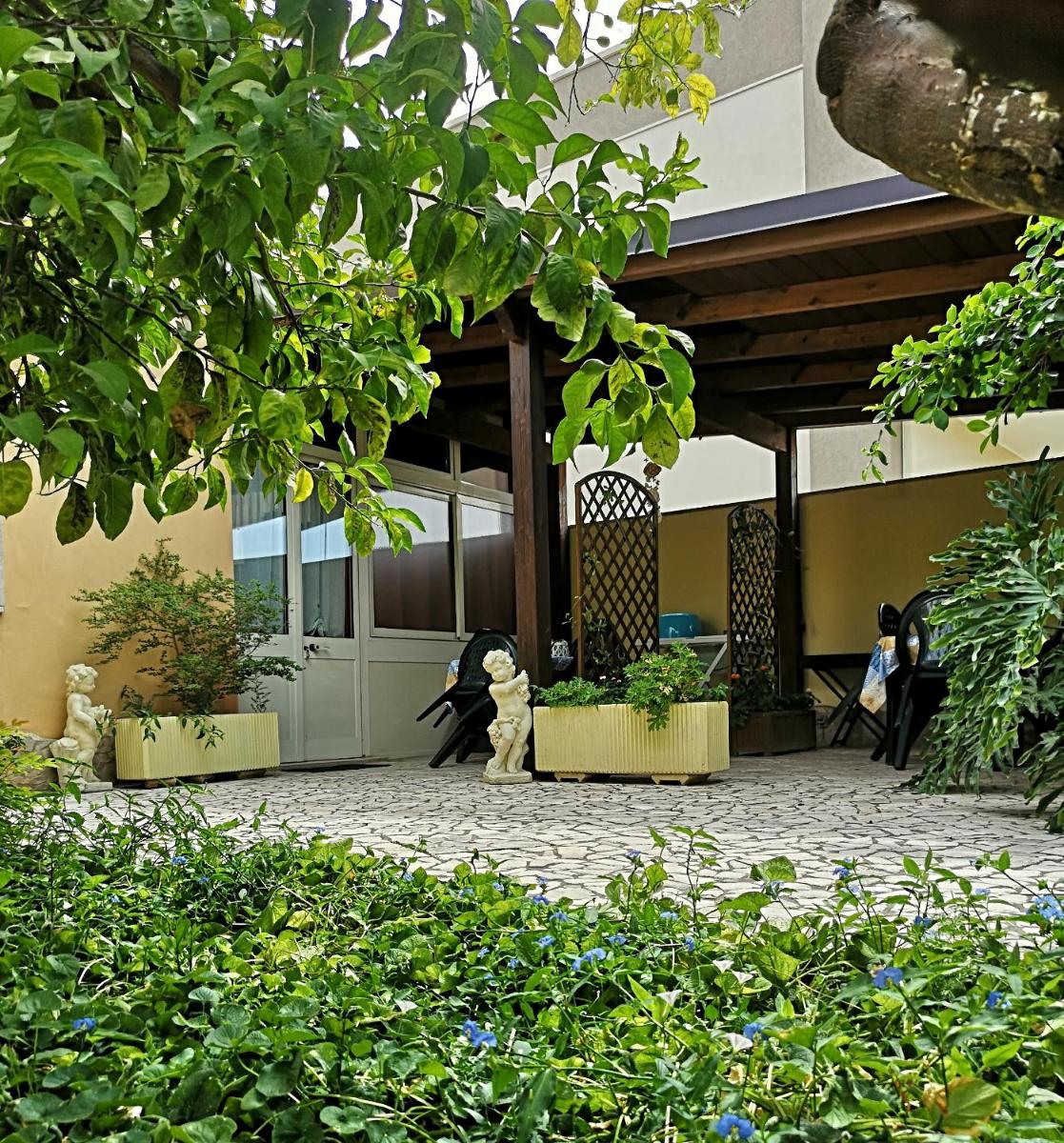 La Casina di Vanni - casa vacanza nel cuore del Salento - Housity