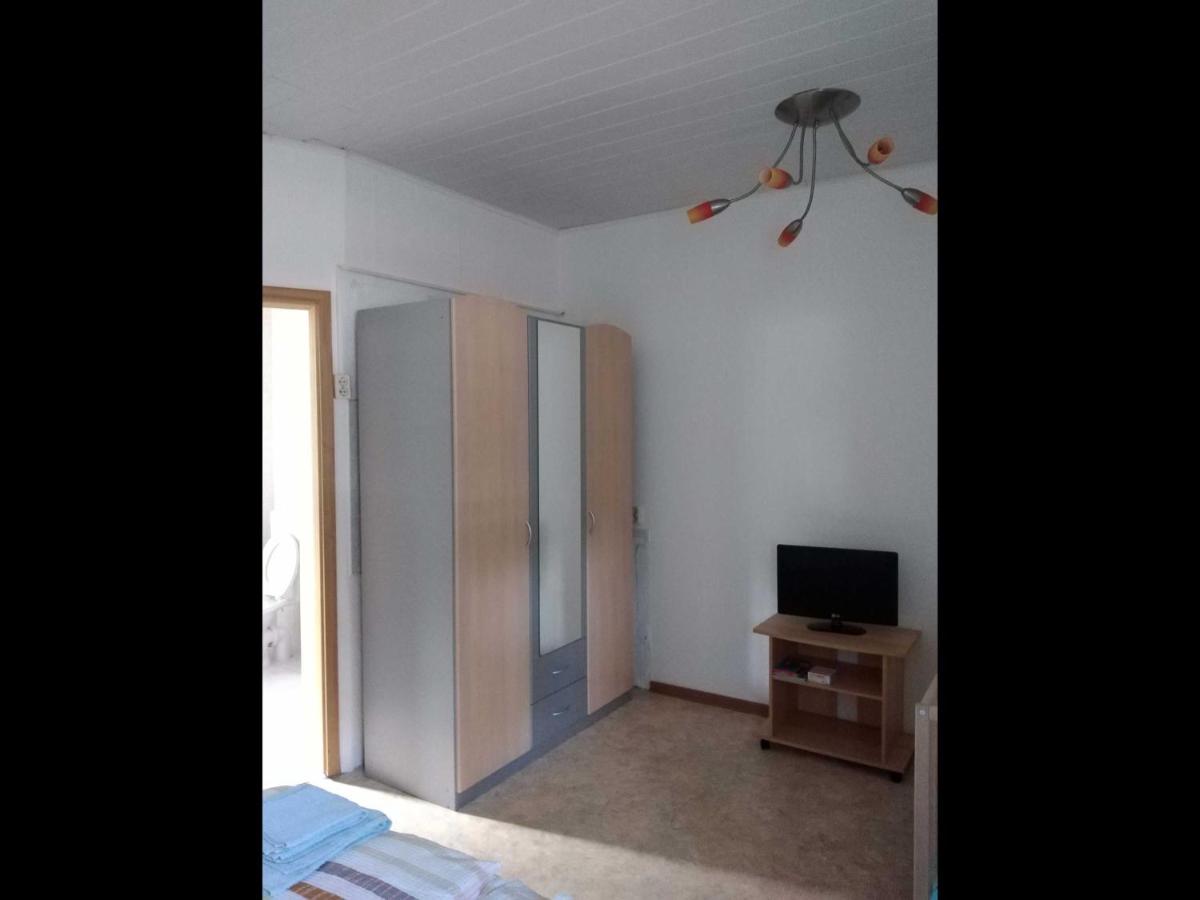 See Ferienwohnung 3 Moehlauer See - Housity