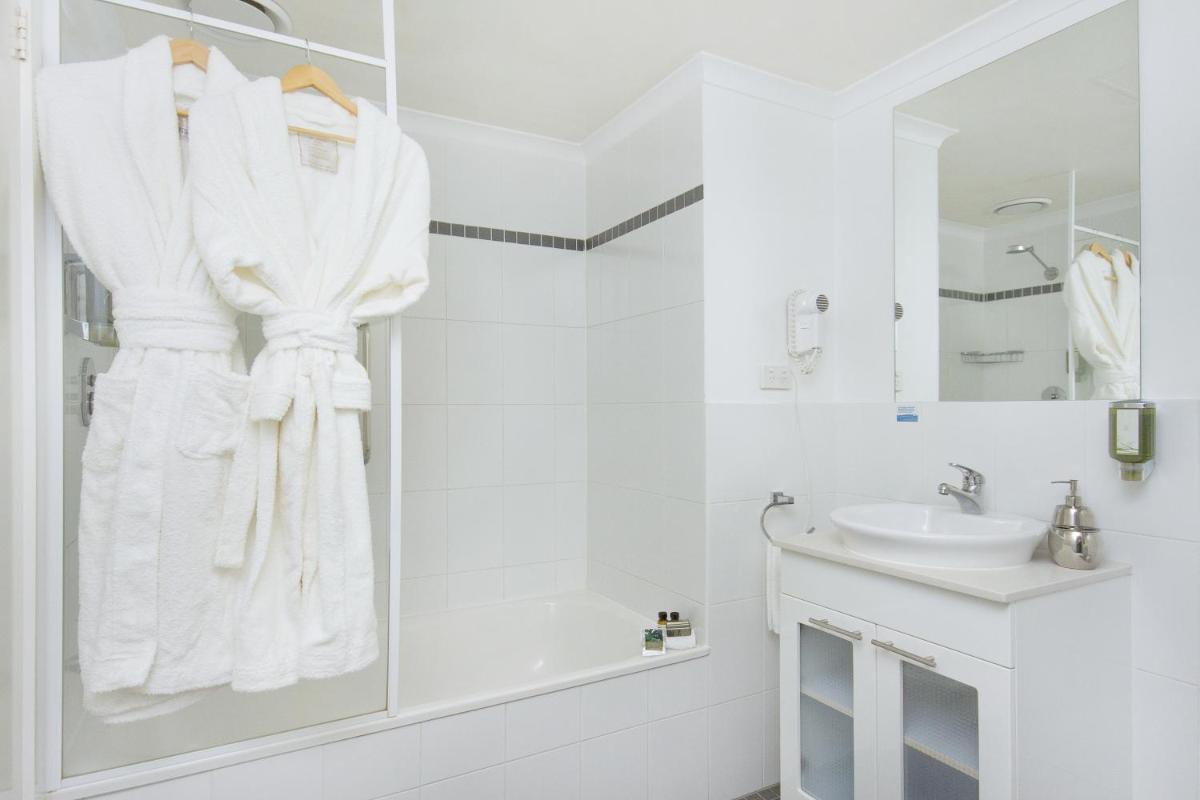 Pacific Suites Canberra - Housity