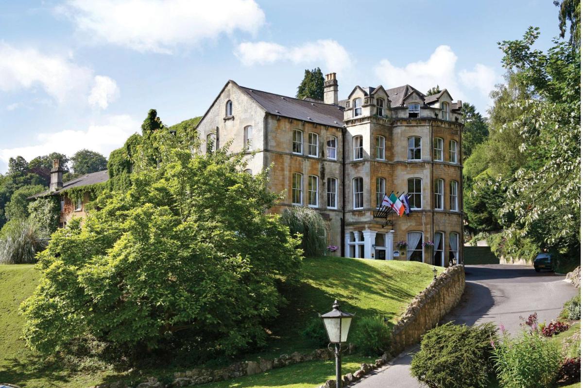 Best Western Limpley Stoke Hotel - Housity