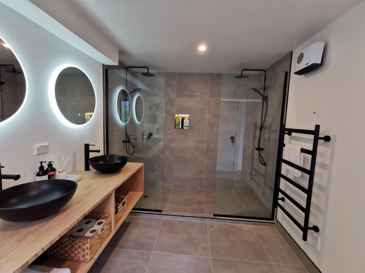 Suitetrails - Queenstown Lakeview Holiday Home-5mins to town