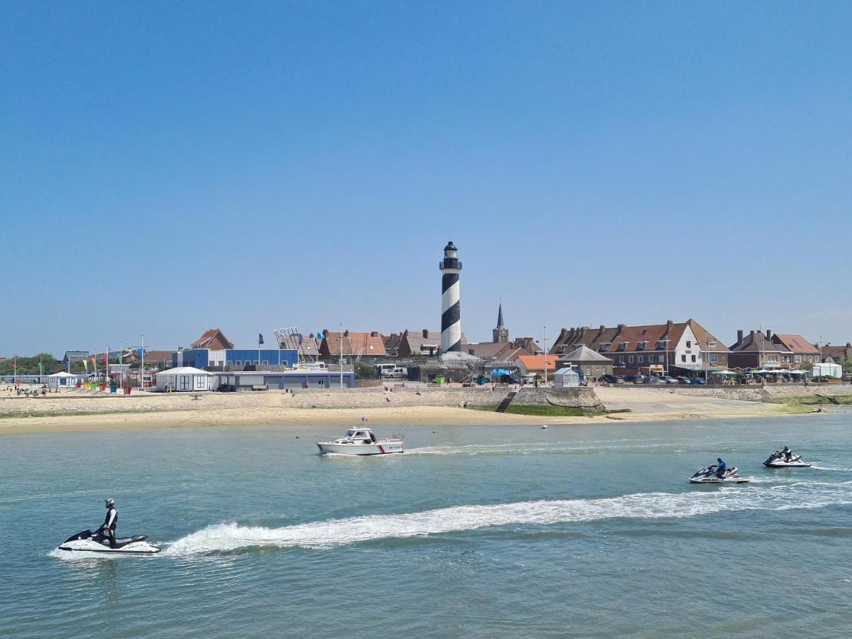 "Les Embruns" Maison meublée, proche de la mer - Housity