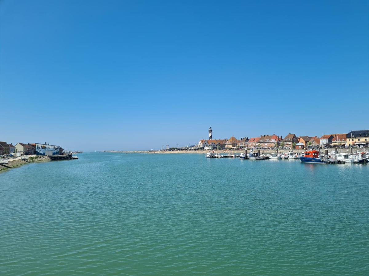 "Les Embruns" Maison meublée, proche de la mer - Housity