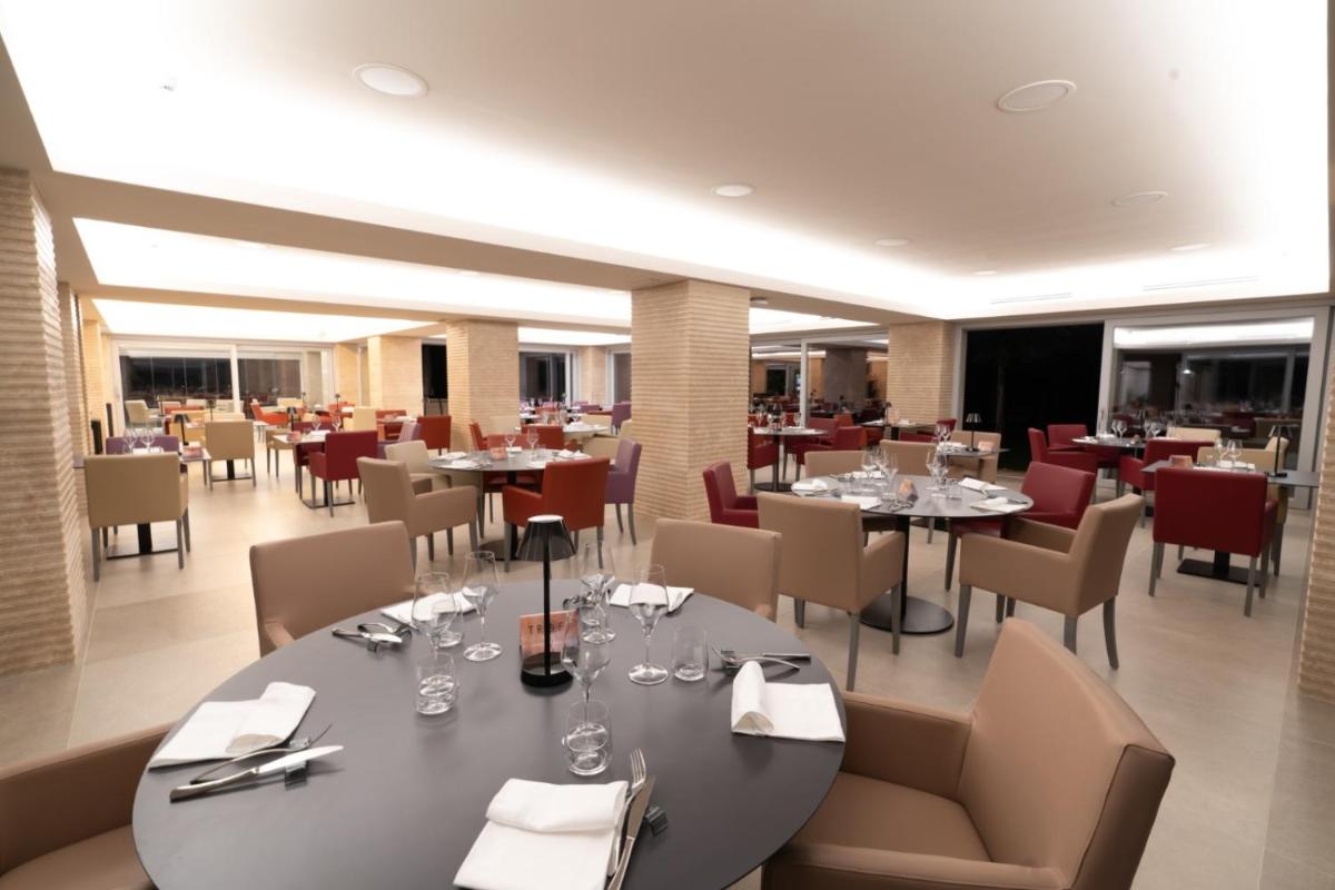 Kairos Resort & SPA - Housity