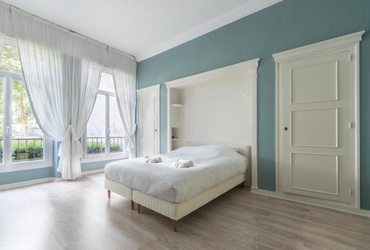 Magnifique maison 10p front de mer avec piscine - Housity