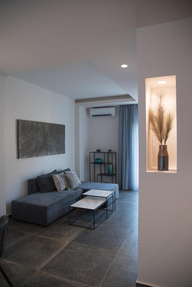 Loutraki Hidden Gem V - Housity