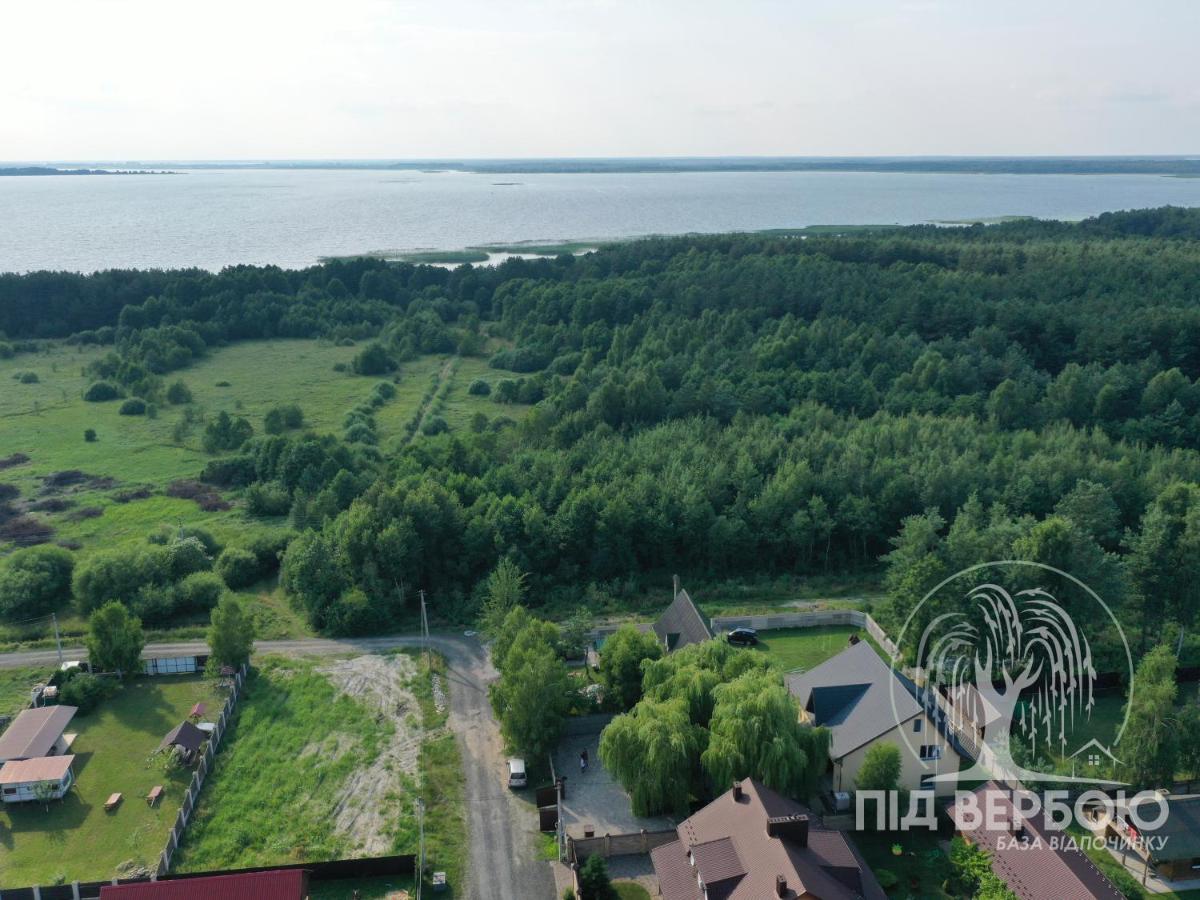 Baza vidpochinku pid verboiu - Housity