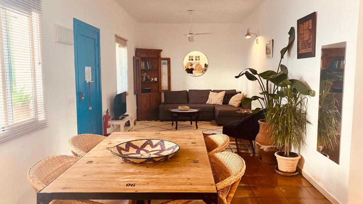 Amplio y con encanto en el centro histórico - Housity