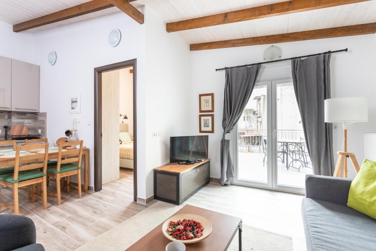 modern city center loft - Housity