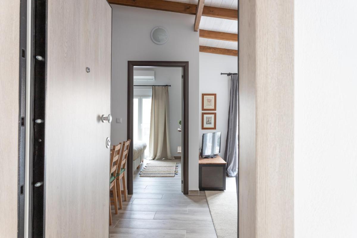 modern city center loft - Housity