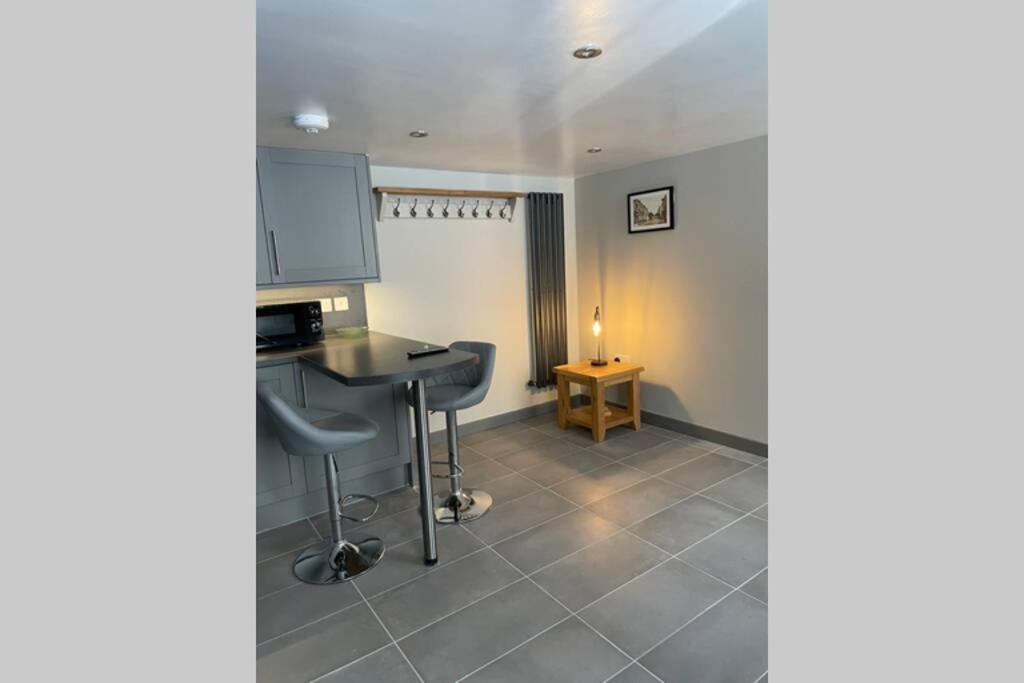18th Century courtyard property - Housity