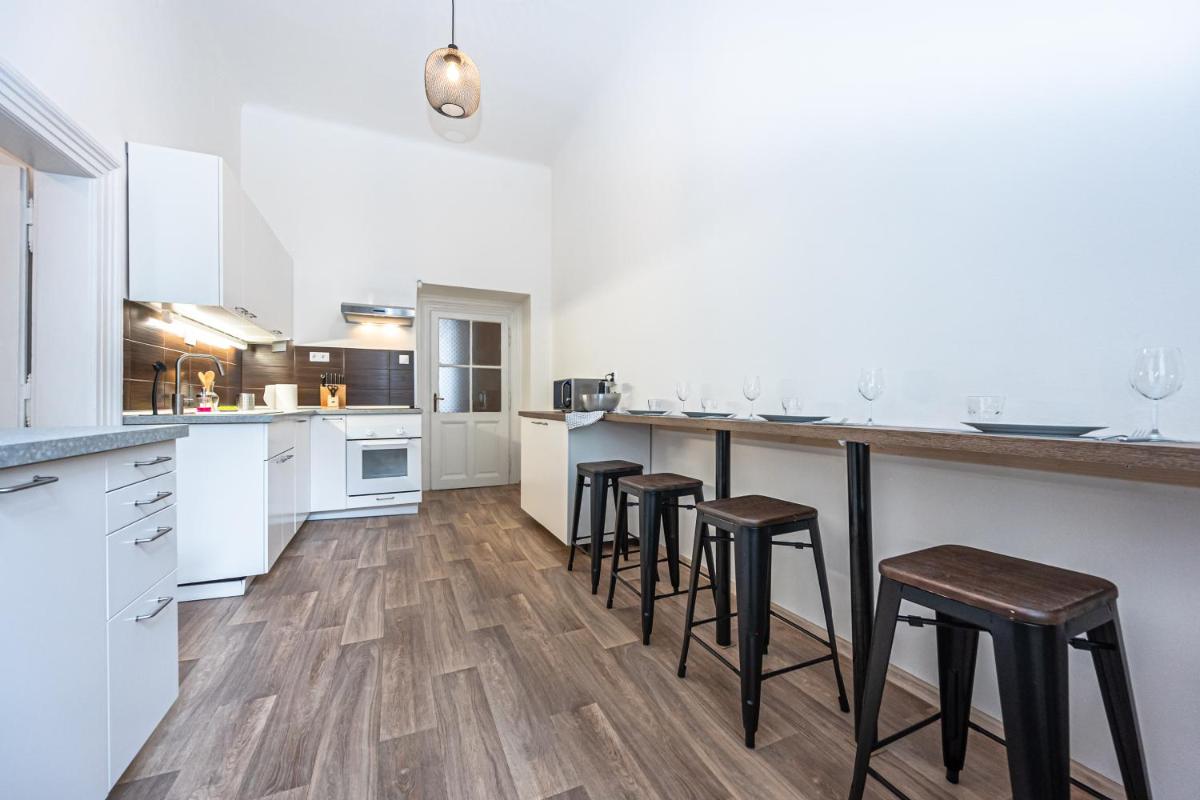 New Town Central Apartment - Housity