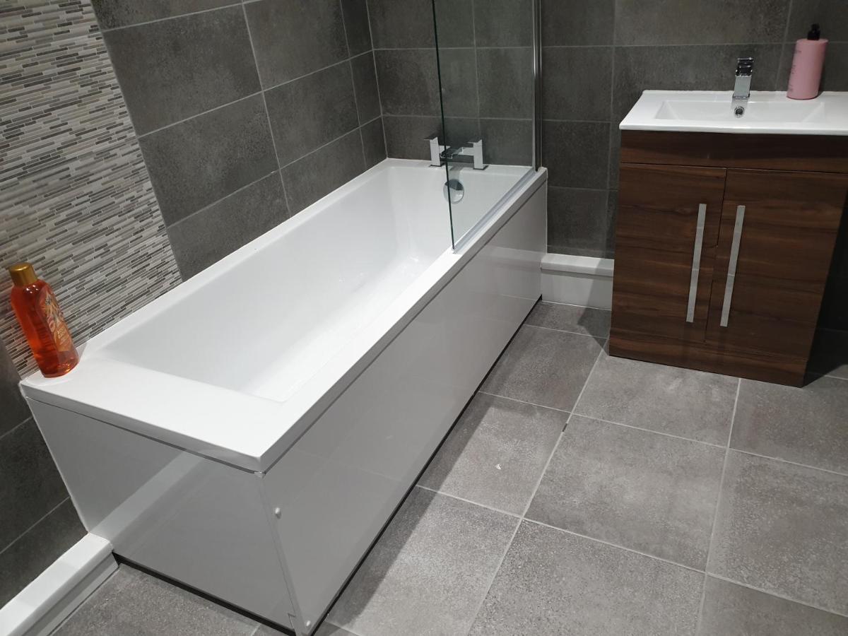 Sarah's Lodges - Housity