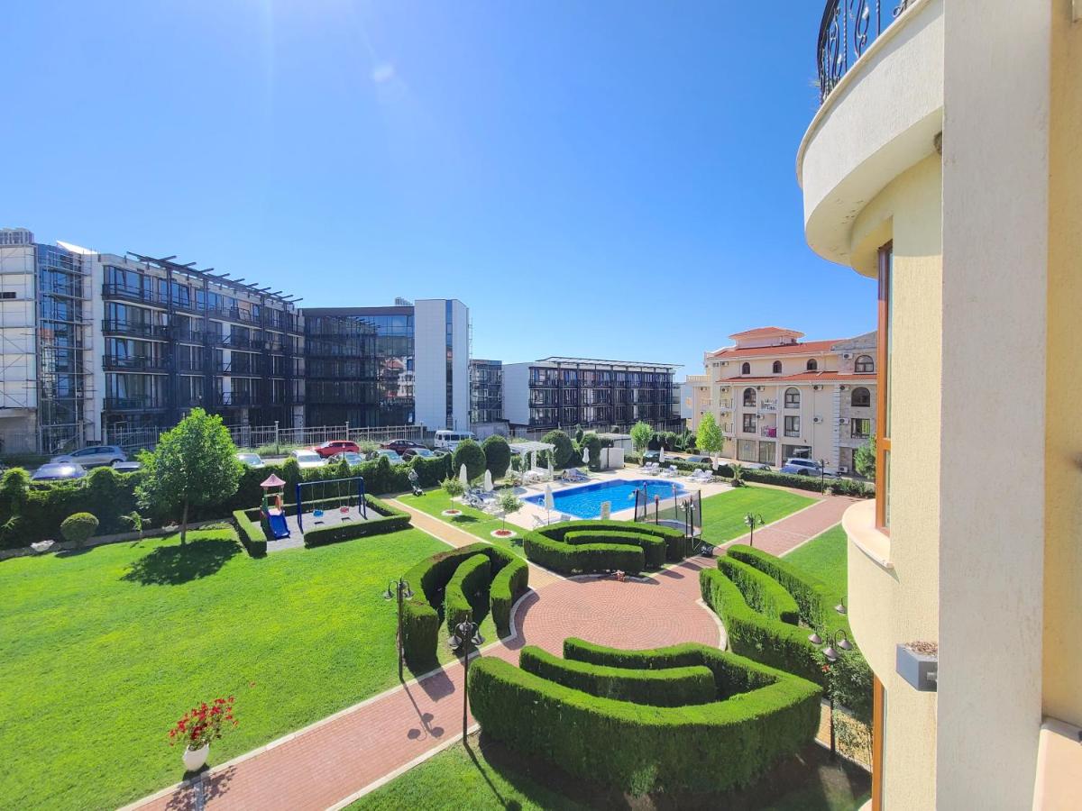 Royal Bay 2 Residence - Private apartment - BSR - Hizvo