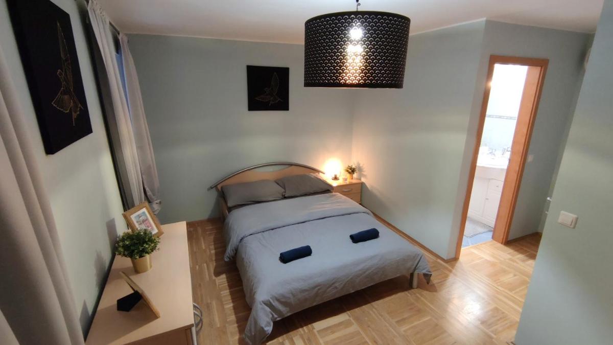 Tartini Square House FERGO - Housity
