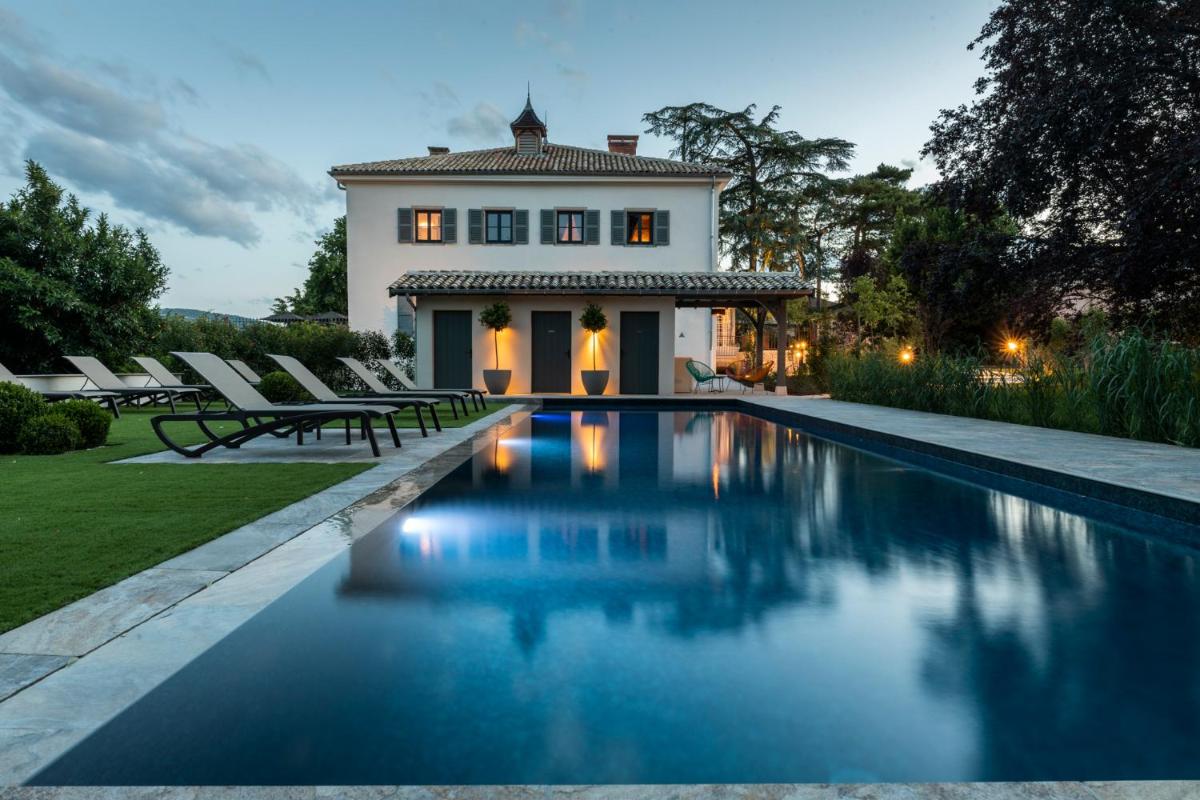 Hôtel Villa Alexandre - Housity