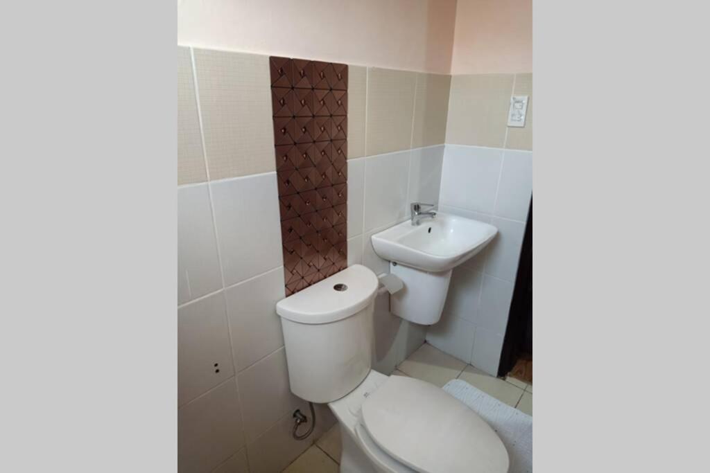nottingham villas with pool, wifi near taytay tiangge with two bedroom - Housity