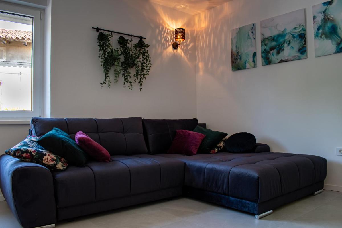 Apartmaji na placu - Housity