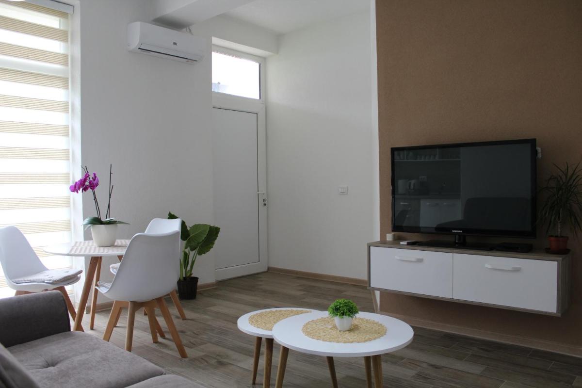 Mihail's Apartments in Ohrid 3 - Hizvo