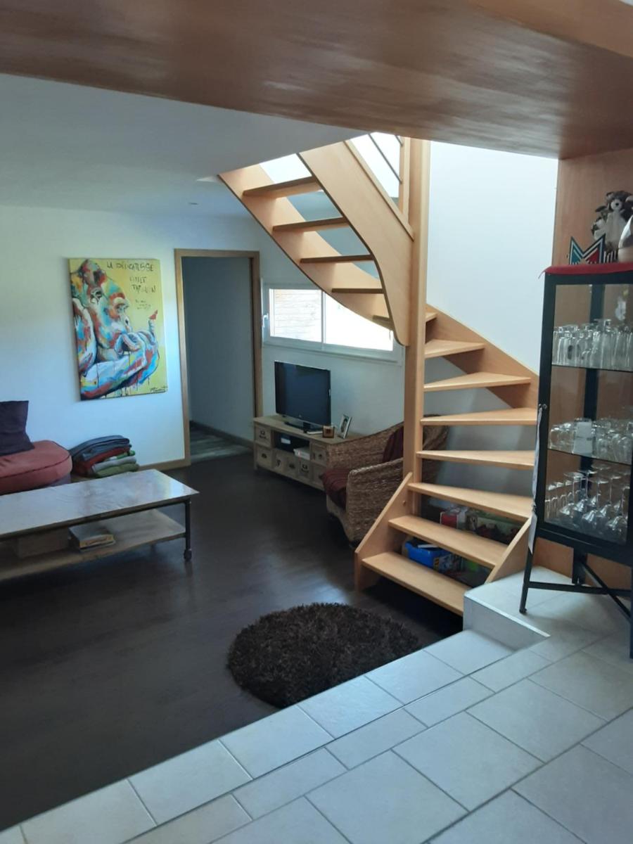 Maison au milieu des champs - Housity