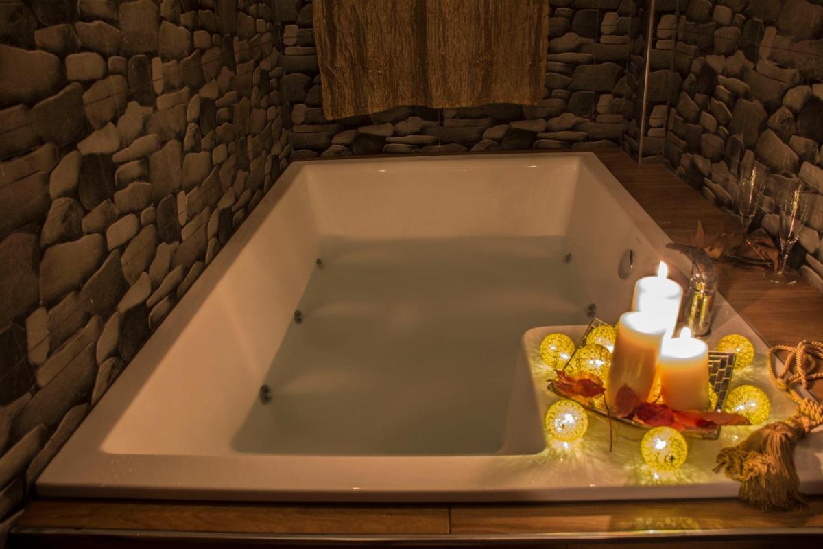 Dharma Luxury & Spa Apartment - Housity