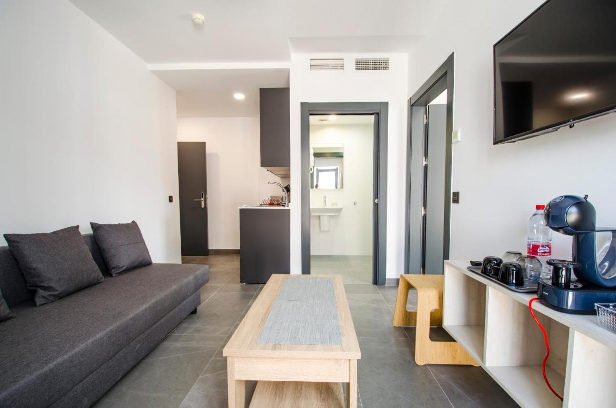 NERJA-CENTRO-JACUZZI- MIRADOR DE LA ERMITA- Adults Recommended - Housity