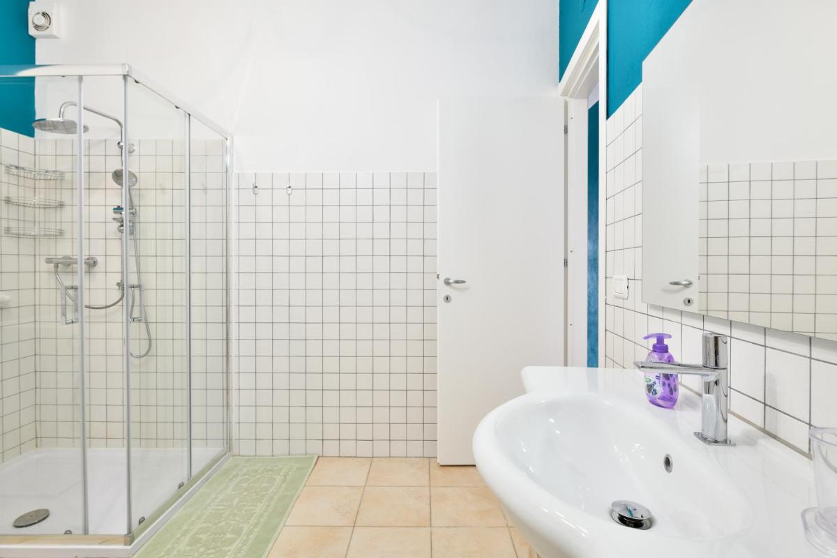 Gorropu Guest House - Housity