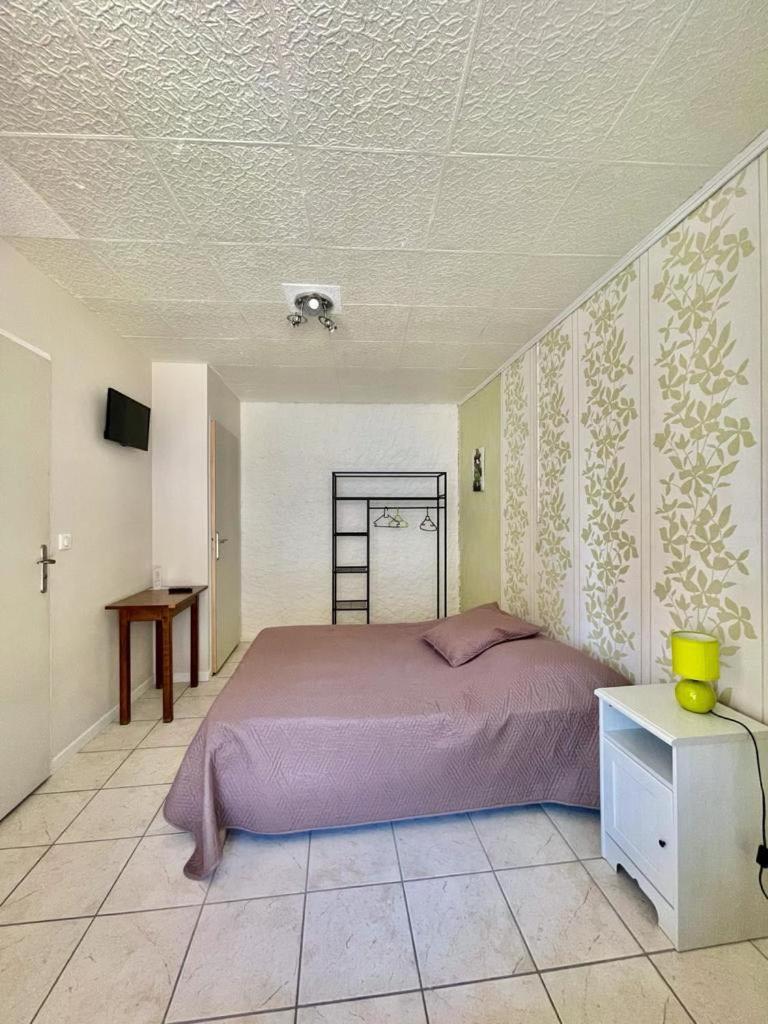 Les Voyageurs - Housity